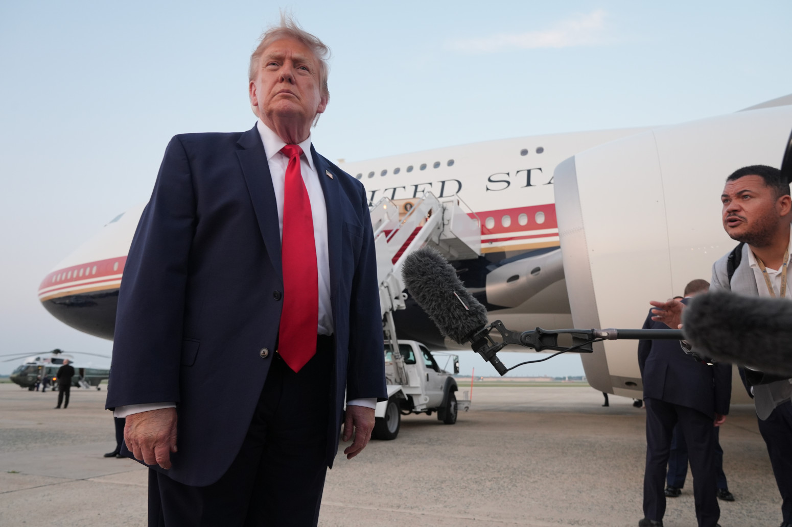 Tramp u panici zbog Air Force One?