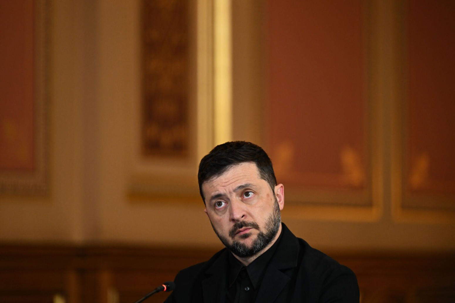 Žuto, crveno, uzbuna! Ovo je nova taktika Volodimira Zelenskog