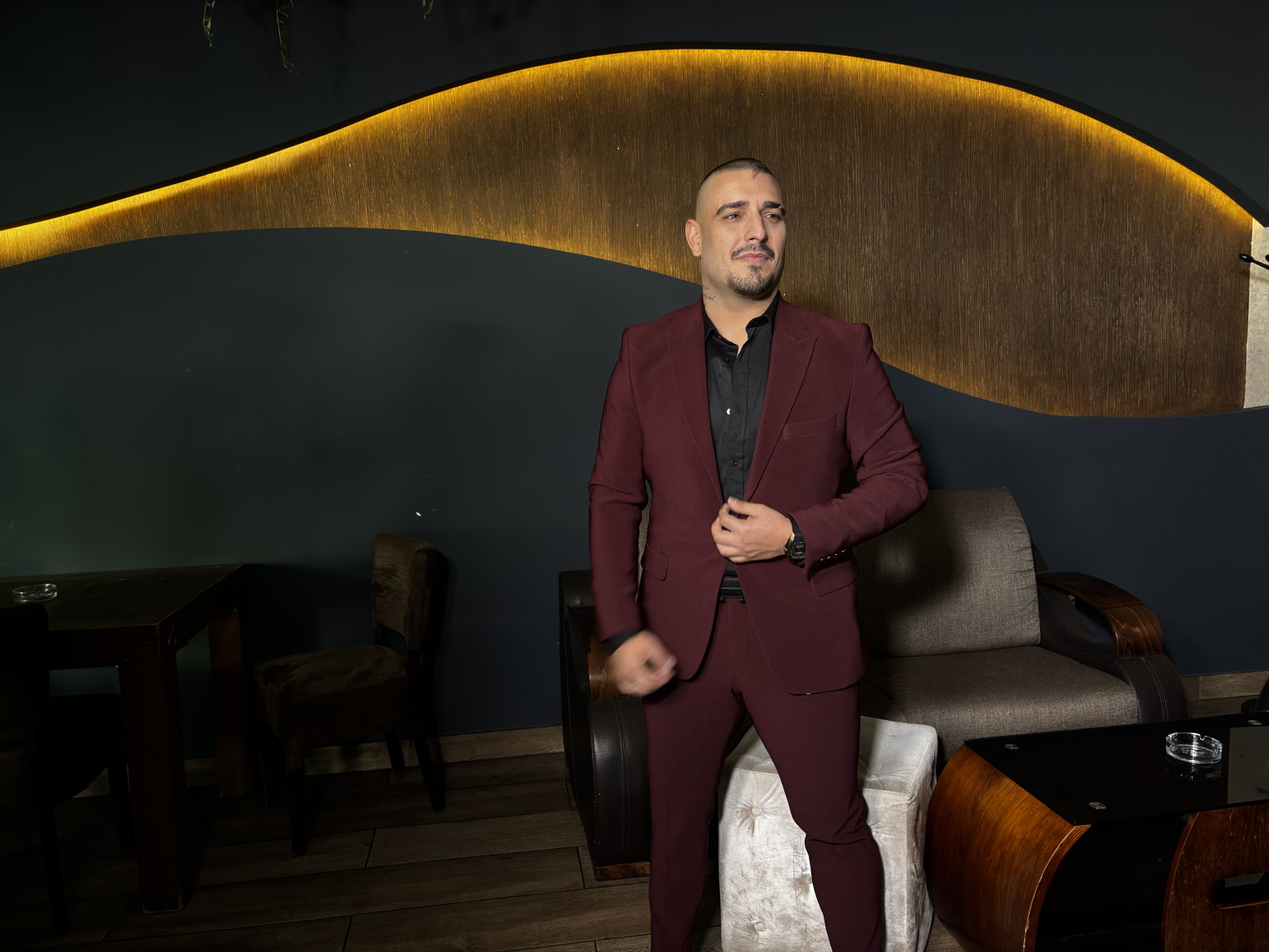 Darko Lazić se u Hrvatskoj slikao dok pokazuje simbol Velike Albanije FOTO