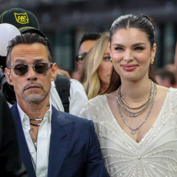 Mark Entoni dobio osmo dete, a drugo sa 31 godinu mlađom suprugom FOTO