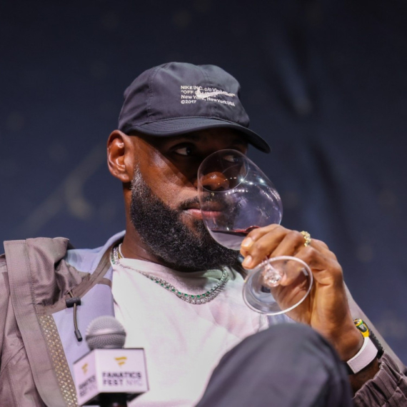 Kendrik Perkins otkrio zašto Lebron Džejms još nije doneo odluku: "Nije to u pitanju"