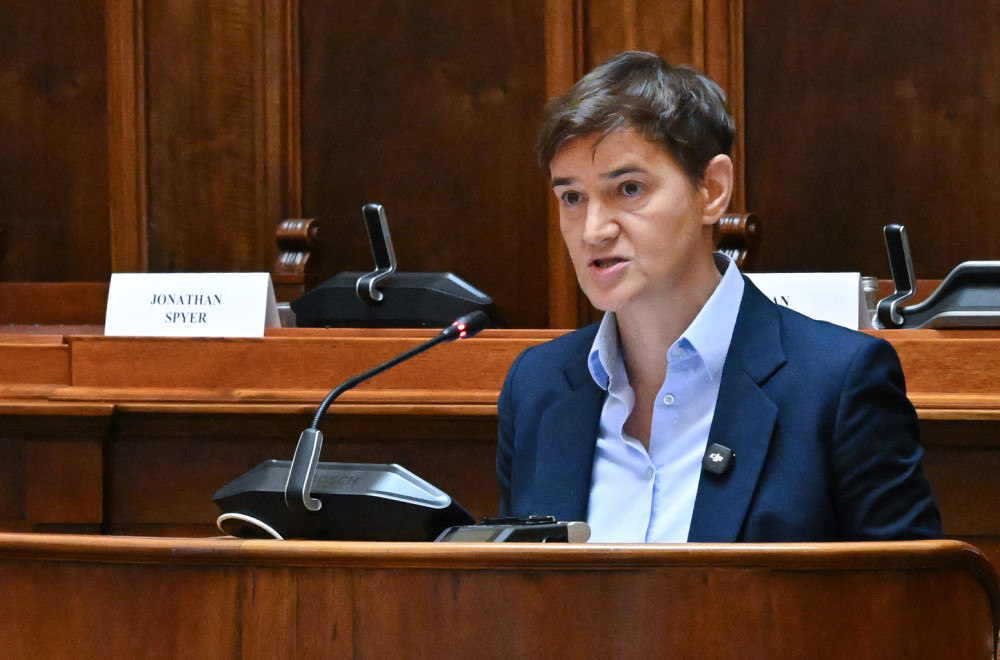 Brnabić: "S jedne strane mržnje i nasilje, s druge ujedinjena Srbija" VIDEO