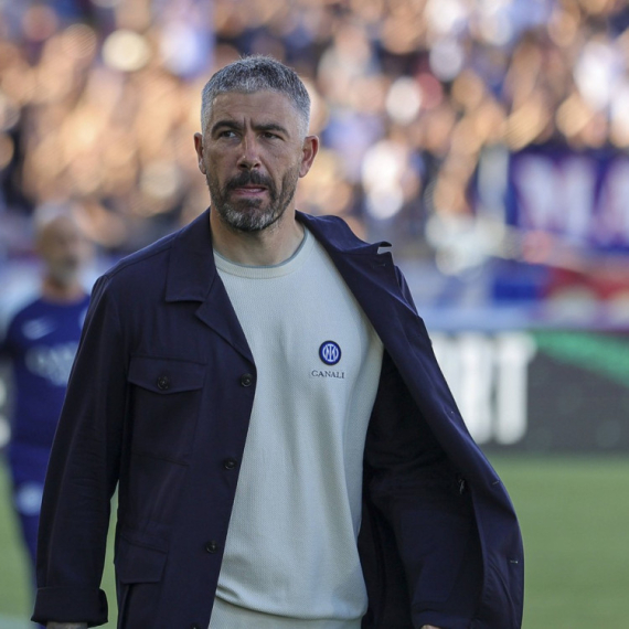 Inter otvorio sezonu sa 16:0; Het-trik Topalovića, "petarda" Esposita