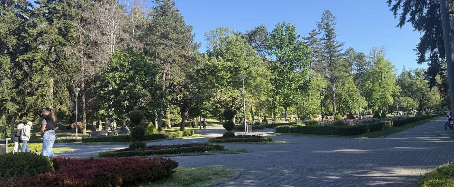 Raj za kupače u srcu Srbije: Ova banja ima više od 20 otvorenih bazena VIDEO