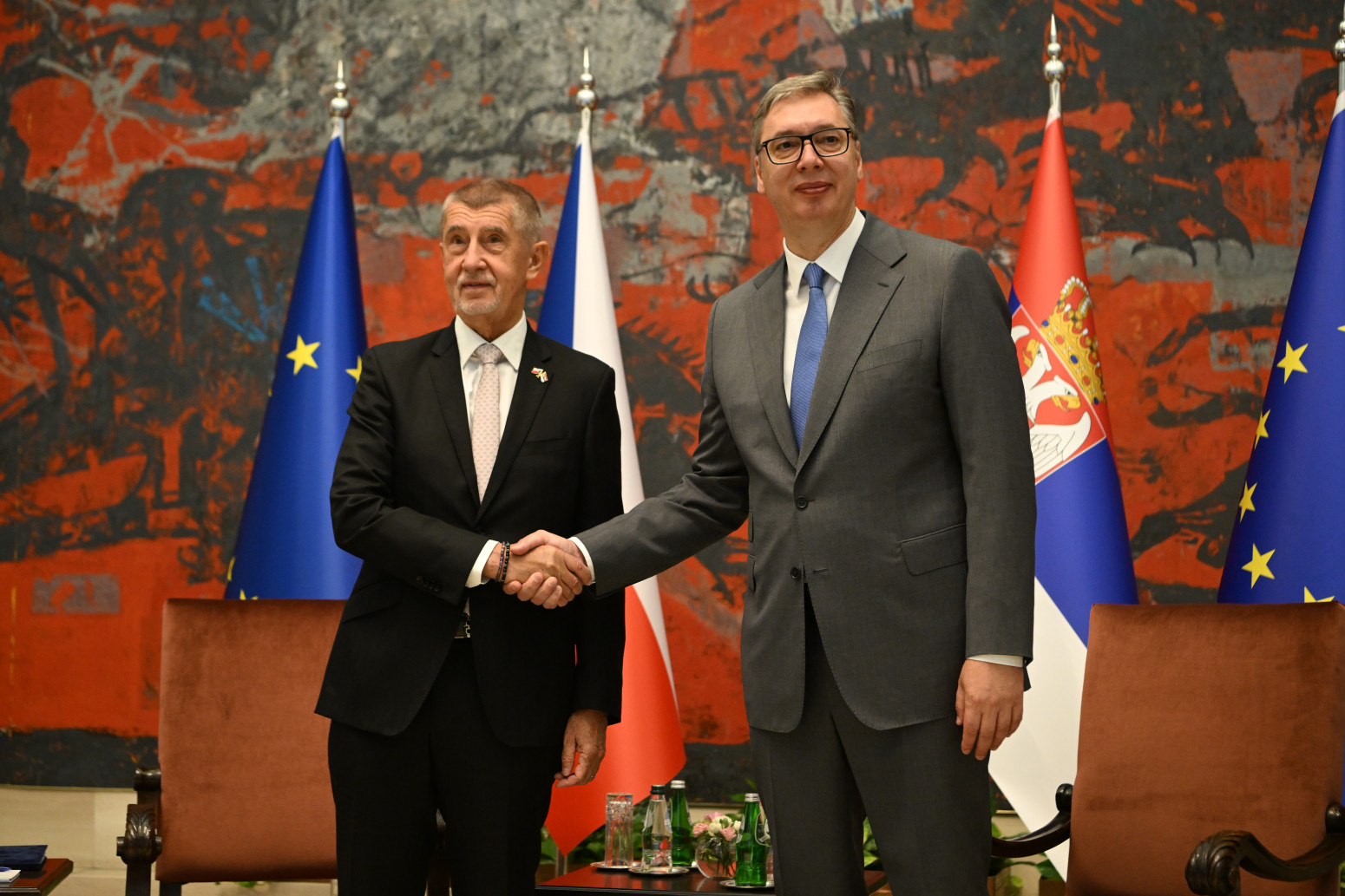 Vučić i Babiš nakon važnog sastanka: Vezuje nas predivna istorija; Odnos zasnovan na poverenju FOTO/VIDEO
