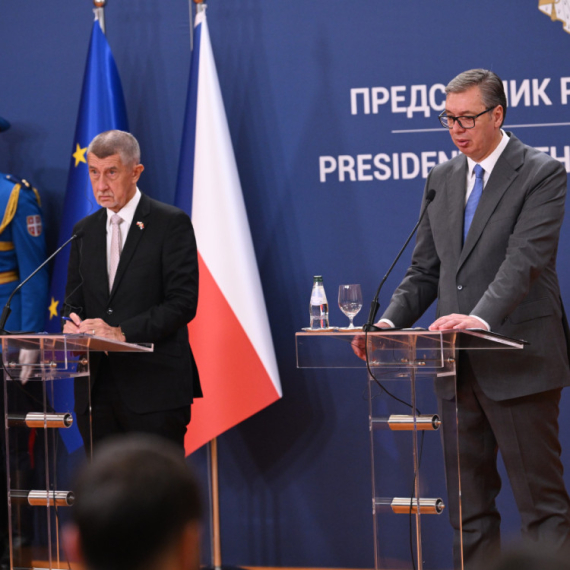 Vučić i Babiš nakon važnog sastanka: "Vezuje nas predivna istorija"; "Odnos zasnovan na poverenju" FOTO/VIDEO