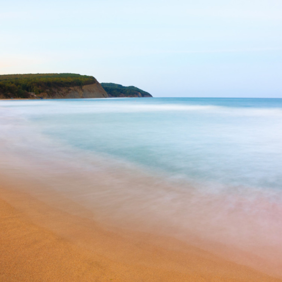 "Nema morske trave ni meduza": Srbi pronašli nestvarnu plažu u Bugarskoj FOTO