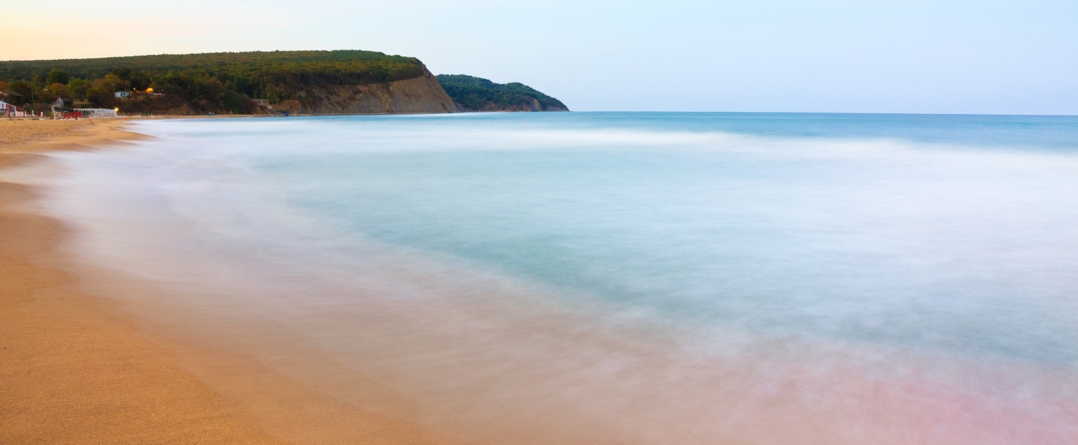 "Nema morske trave ni meduza": Srbi pronašli nestvarnu plažu u Bugarskoj FOTO