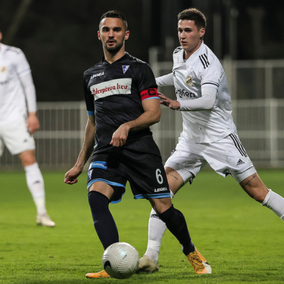 Srbin dao gol Hrvatima, pa se požalio na lopte