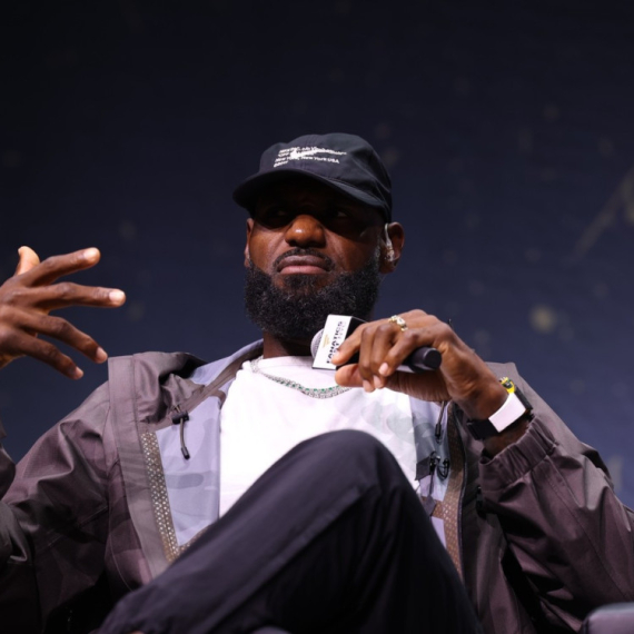 Oglasio se Lebron posle (ne)verovatnih vesti VIDEO