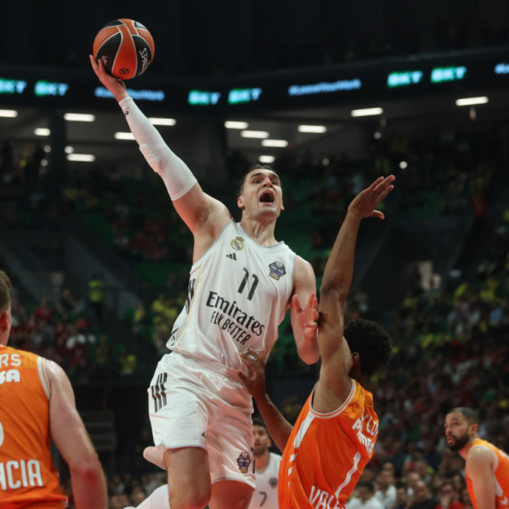 Dva velikana krenula po Hezonju