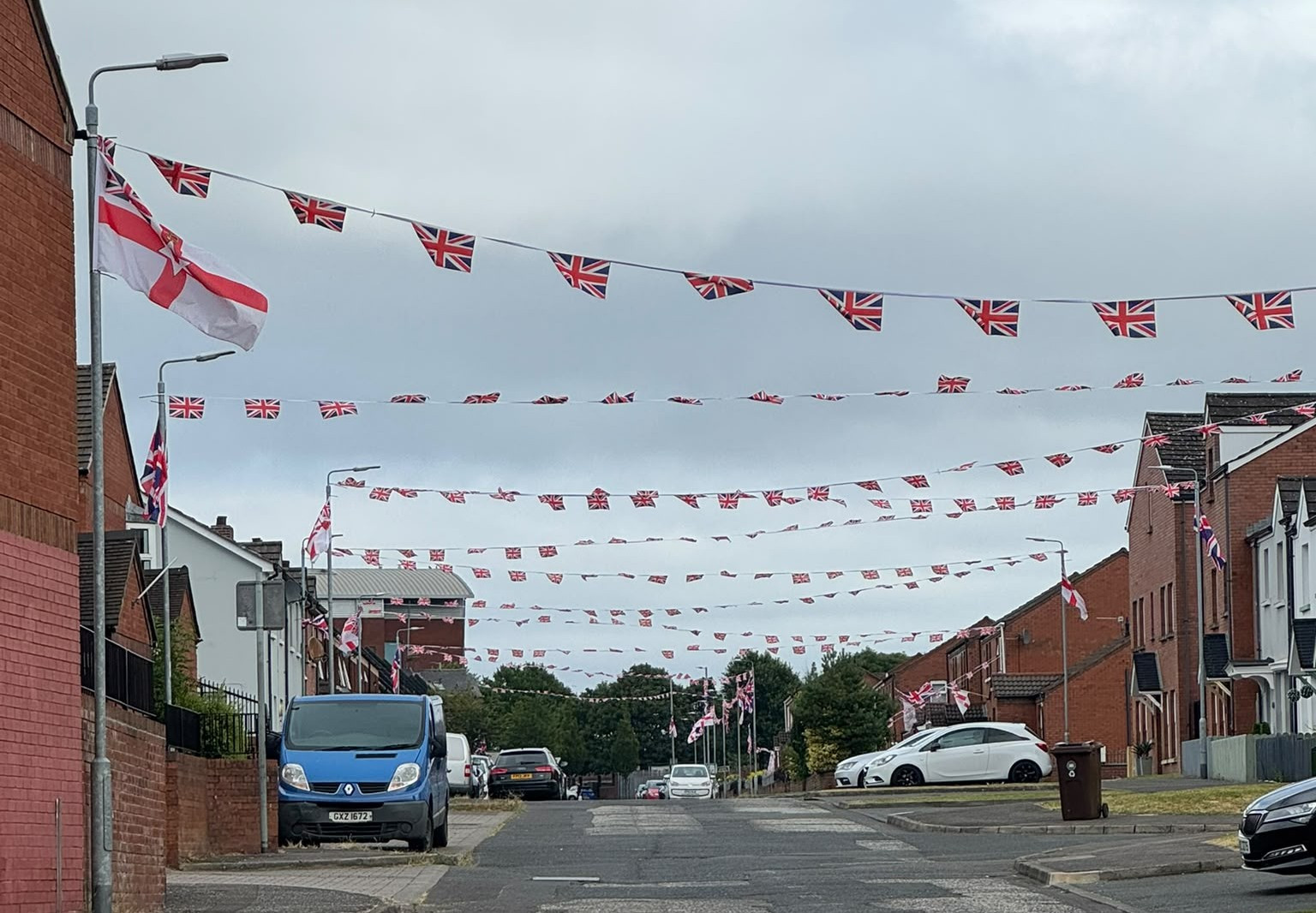 Nevolje i podeljeni grad – bili smo u prestonici koju Srbi retko posećuju FOTO