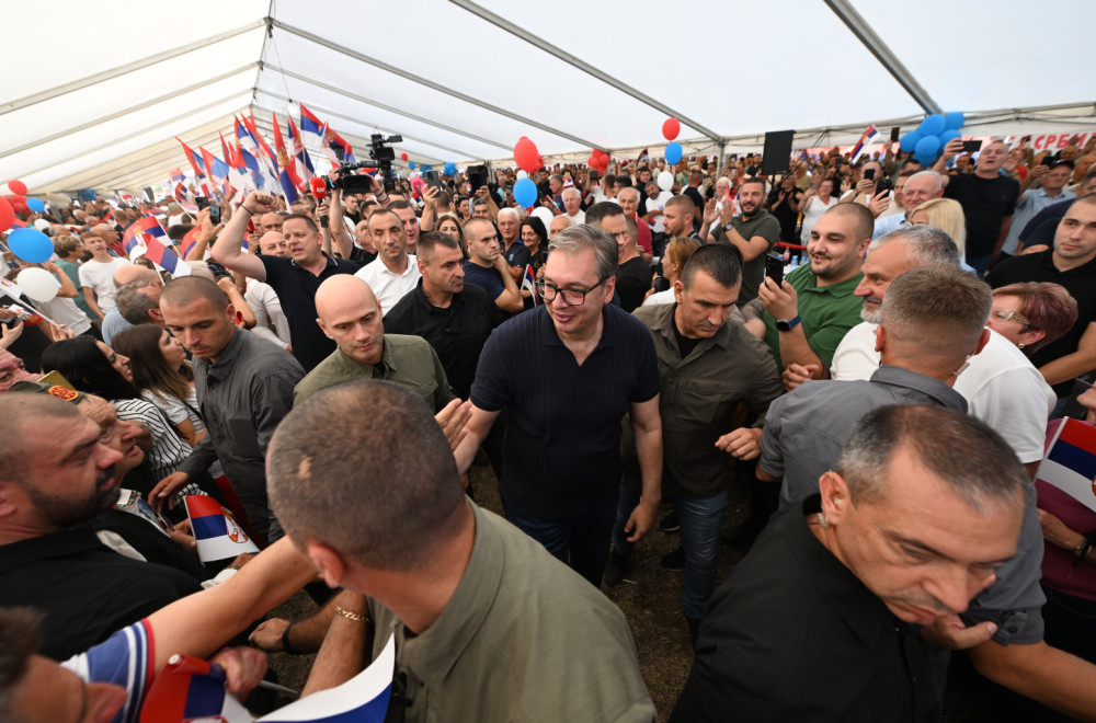 Stiže povećanje plata i penzija; Vučić u Bogatiću: "Videćete mašine za tri dana, sve će biti gotovo za mesec"