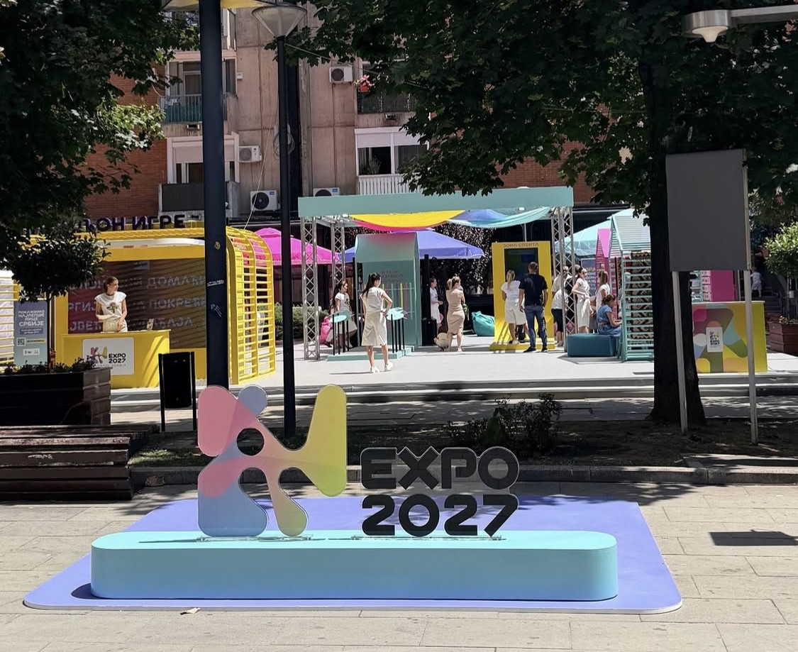 Paviljon igre razigrao Vranje: Pesma, igra i osmesi obeležili EXPO karavan FOTO/VIDEO