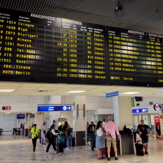 Nezapamćen incident na aerodromu u Grčkoj: Uhapšena putnica