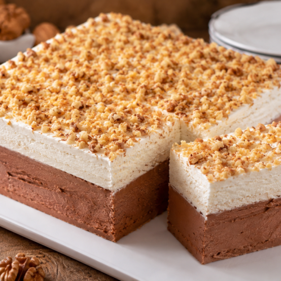 Kažu da je ovo najbolja srpska torta: Recept star više od veka je ponovo "in"