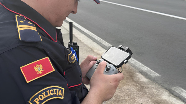 Crna Gora: Počelo kažnjavanje pomoću dronova – prvi prekršaji zabeleženi u Ulcinju FOTO
