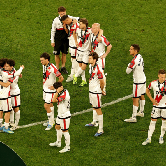 Isterani iz svoje kuće: Finalista UEFA takmičenja, a stadion kao deponija FOTO