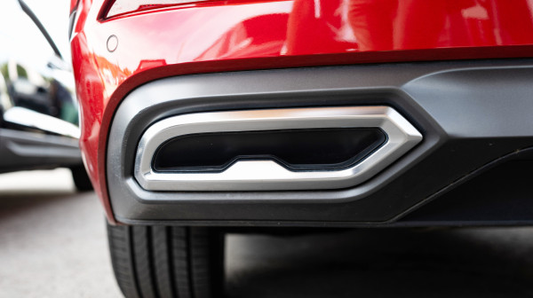 Zašto novi automobili imaju lažne završetke auspuha? Razloga je više