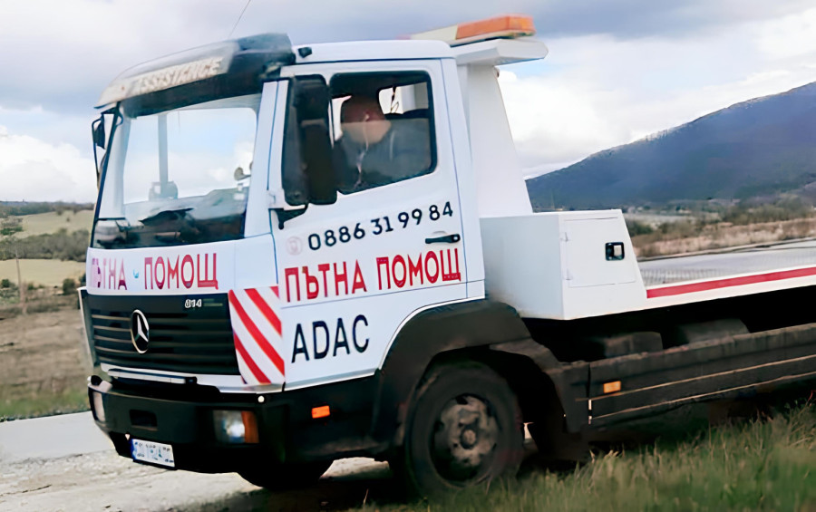 ADAC upozorava vozače: Čuvajte se lažne pomoći na putu u Srbiji i regionu!