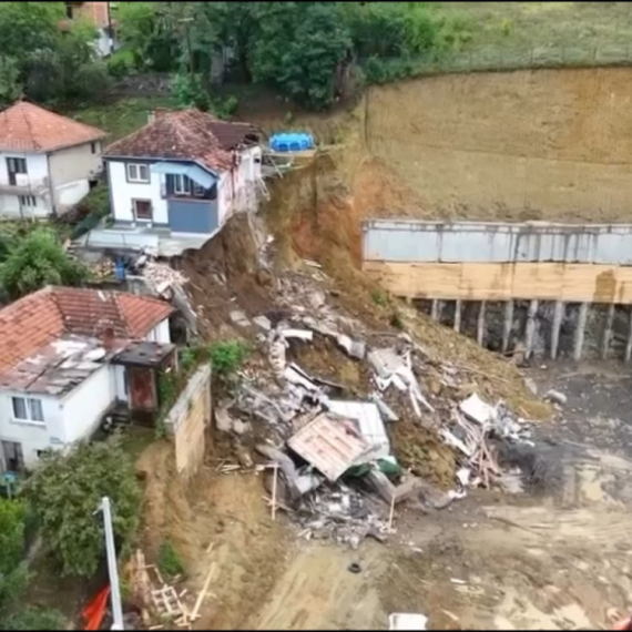 Drama se nastavlja u Novom Pazaru: Još tri kuće nebezbedne za stanovanje, oglasio se investitor