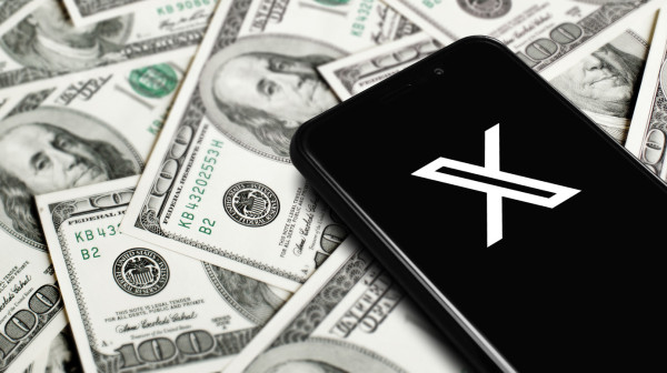 Stigao X Money: Maskova nova aplikacija deli kartice i 6% kamate VIDEO