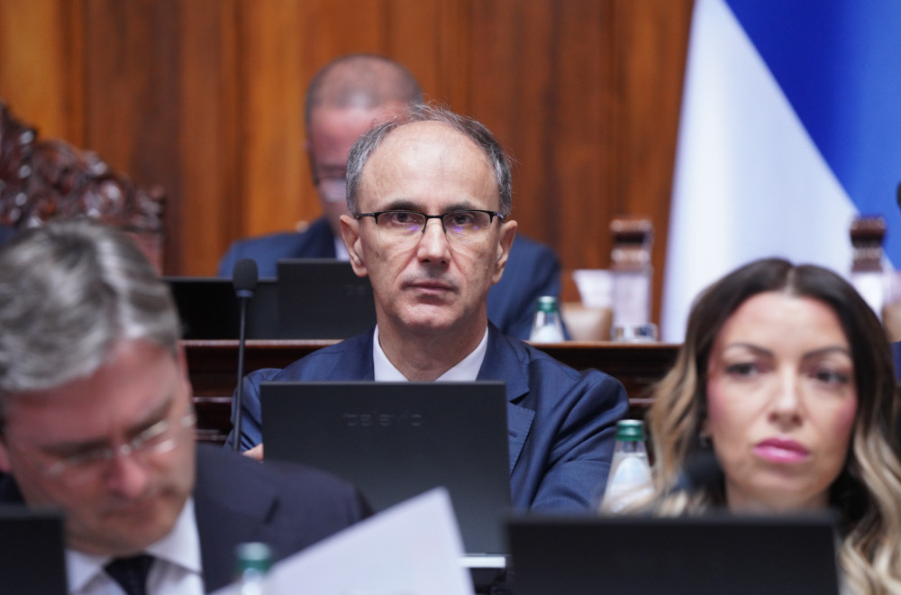 Macut: Sednica pokazala da Vlada ima podršku i da treba da nastavi istim tempom