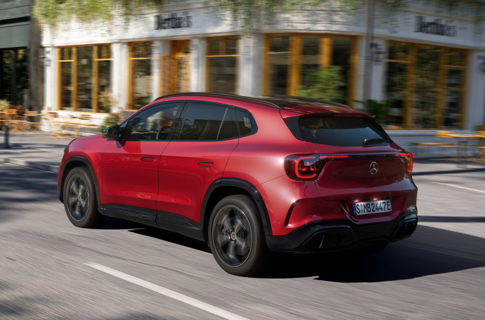 Mercedes potpuno promenio GLA: Kompaktni SUV izgleda luksuznije nego ikad FOTO/VIDEO