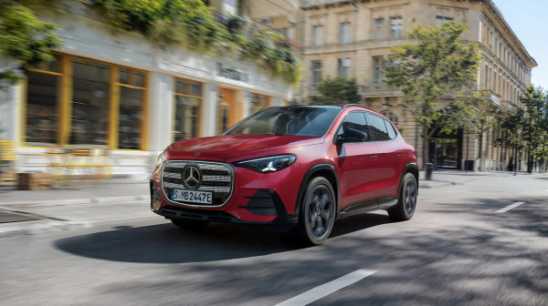 Mercedes potpuno promenio GLA: Kompaktni SUV izgleda luksuznije nego ikad FOTO/VIDEO