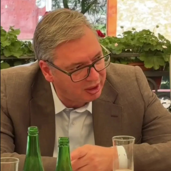 Vučić objavio razgovor sa gospođom Marinom i Drobnjakom: "Lekciju nam očitala jedna Dragačevka" VIDEO