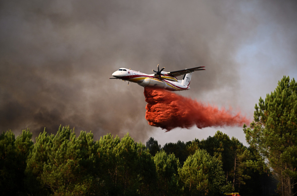 Apocalyptic scenes as scorching heat engulfs land; Raging wildfire spreads, destroying everything in its path
