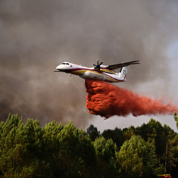 Apocalyptic scenes as scorching heat engulfs land; Raging wildfire spreads, destroying everything in its path