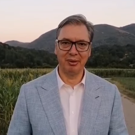 Vučić ponovo postavio demokratsko pitanje blokaderima; "Uvrede sam razumeo, molim odgovor. Vreme je" VIDEO