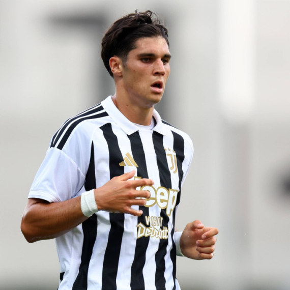 Juventus šalje bisera na kaljenje – Adžić između Kaljarija i Sasuola