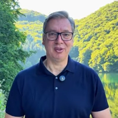 Vučić iz Republike Srpske: Napredak ekonomije ključan za razvoj; "Srbiji najpotrebniji mir i stabilnost"