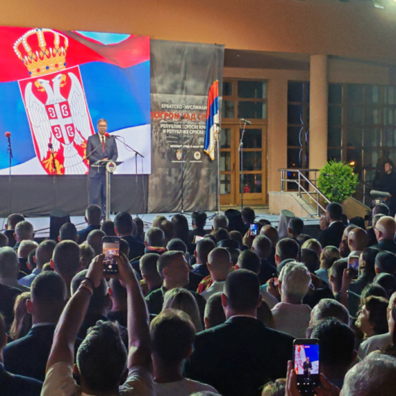 Vučić: "Crna Gora nas je četiri puta proglasila genocidnim"; "Molio sam da bar vode računa o srpskim žrtvama"