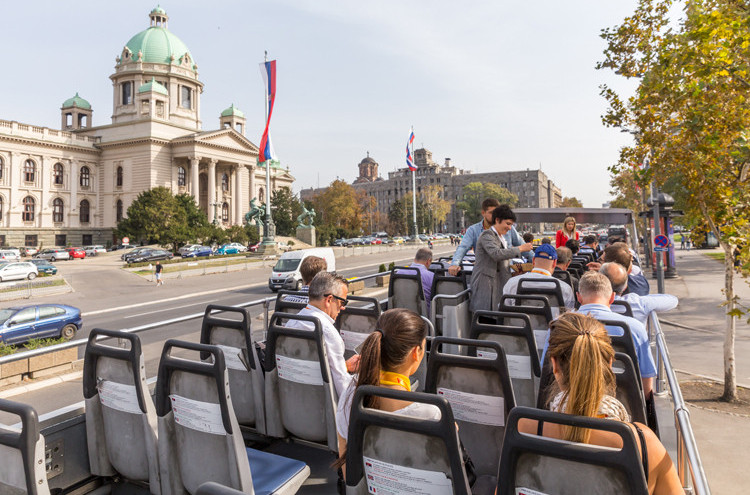 Romantika pod zvezdama, Beograd iz druge perspektive: Od petka kreću večernje vožnje otvorenim autobusom