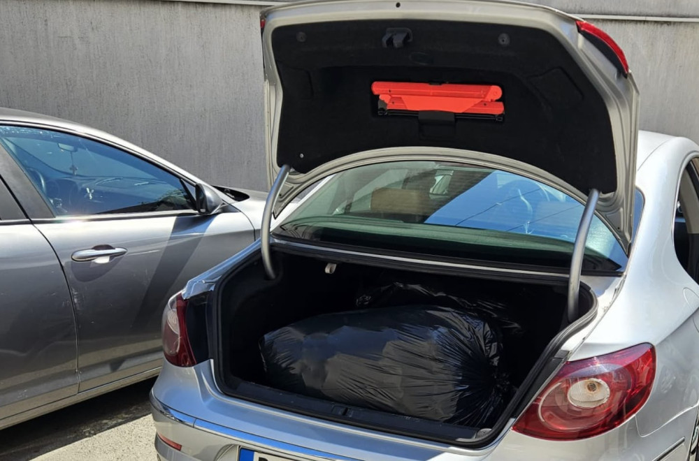 Velika akcija policije: Zaplenjeno oko 85 kilograma kokaina i marihuane, trojica uhapšena