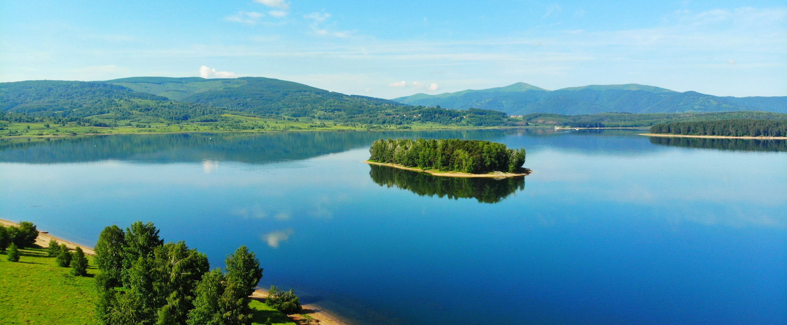 Čisto jezero, planinski vazduh i netaknuta priroda: "Ovo je more Srbije" VIDEO