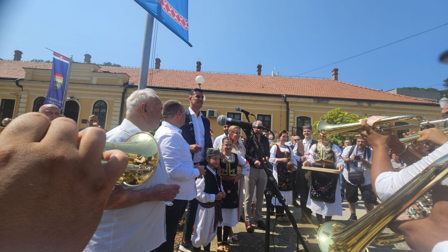 Guča je na nogama; Otvoren 65. Sabor trubača FOTO