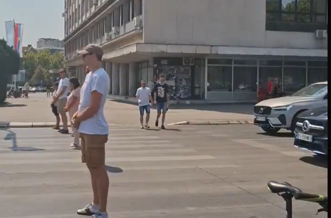 Šaka blokadera maltretira građane u Novom Sadu FOTO/VIDEO
