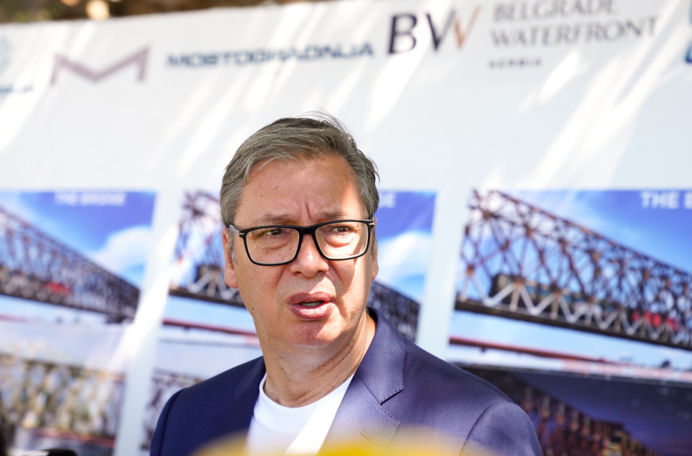Vučić: "Neću da služim nikome već samo Srbiji"; "Nisu blokaderi neznalice, već imaju lošu volju i nameru"