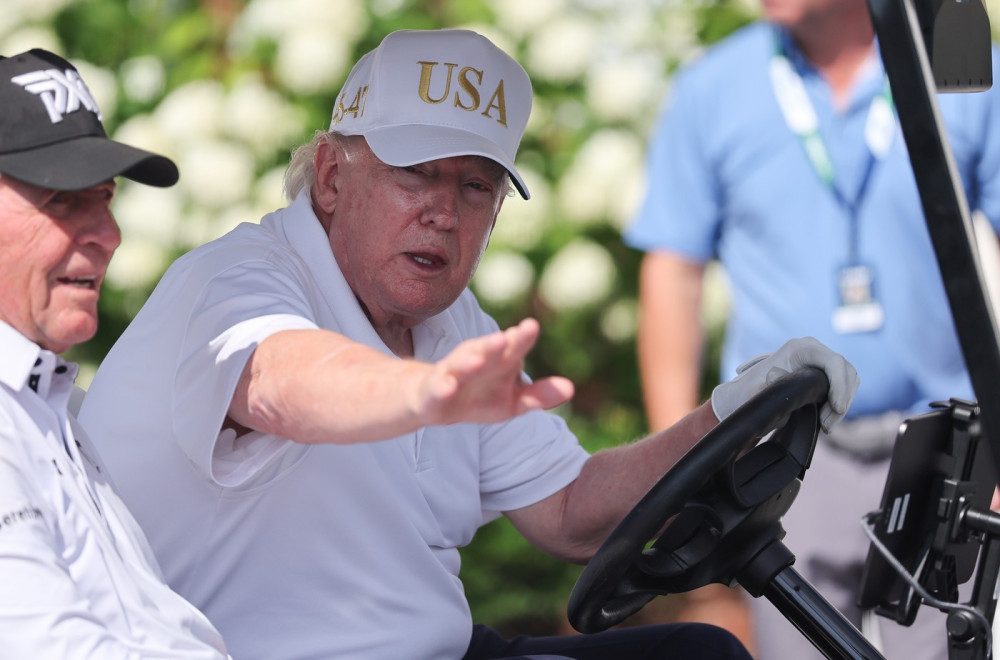 Uzbuna iznad Trampovog kluba; Podignuti američki lovci FOTO