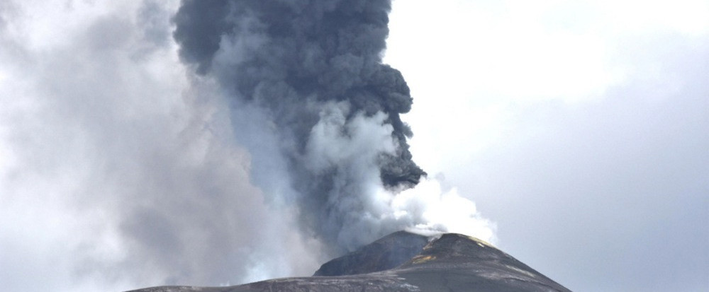 Haos na Siciliji; Etna izbacuje pepeo u atmosferu: Otkazani letovi
