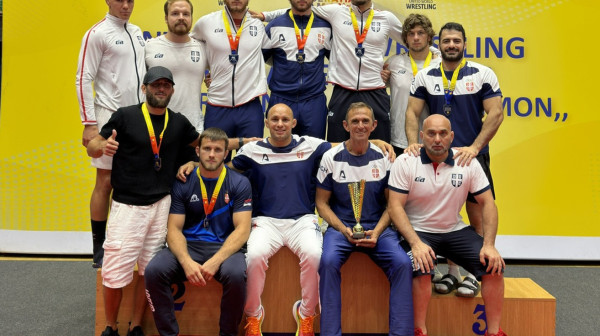 Rvačka reprezentacija Srbije osvojila treće mesto na turniru u Rumuniji