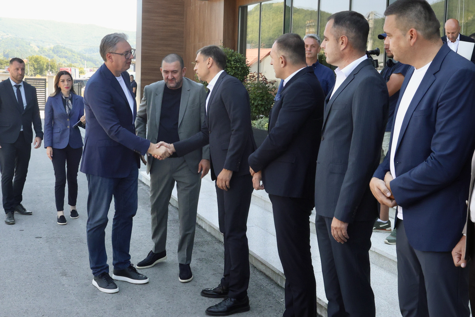 Vučić obišao kompaniju Matis: Zapošljavaju 850 ljudi, ogromna stvar za Ivanjicu FOTO