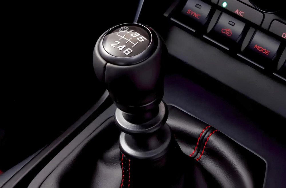 Manuelci nestaju sa još jednog važnog tržišta: Samo 8% novih automobila ima tri pedale