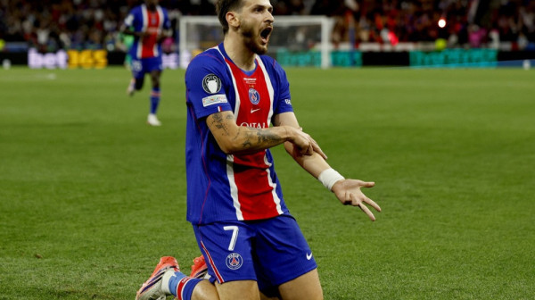 Nema leka za Kvaracheliju – čudo kako PSŽ nije primio gol VIDEO