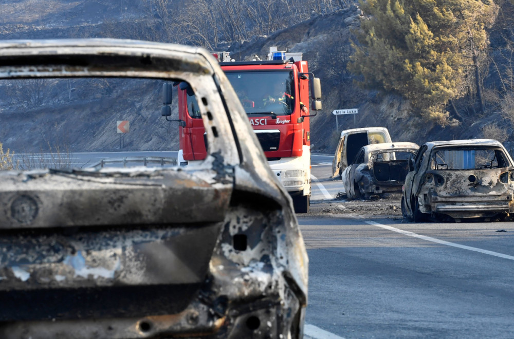 "Armagedon" – kao u ratnoj zoni; Grad u Hrvatskoj spaljen, svuda je garež FOTO/VIDEO