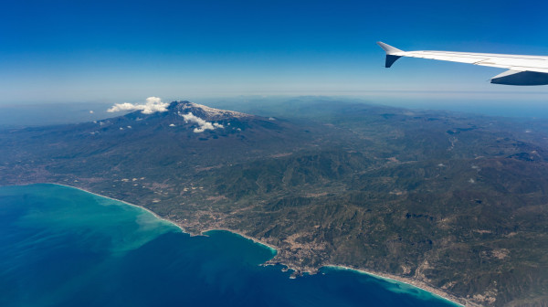 Putnici mogu da odahnu: Aerodrom u Kataniji ponovo uspostavio saobraćaj